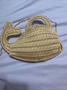 Woven Whale-Shaped Crossbody Bag - Natural
